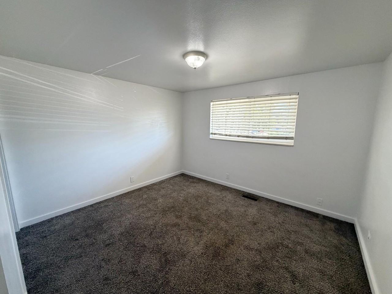 763 N 200 E - Photo 4 of 10