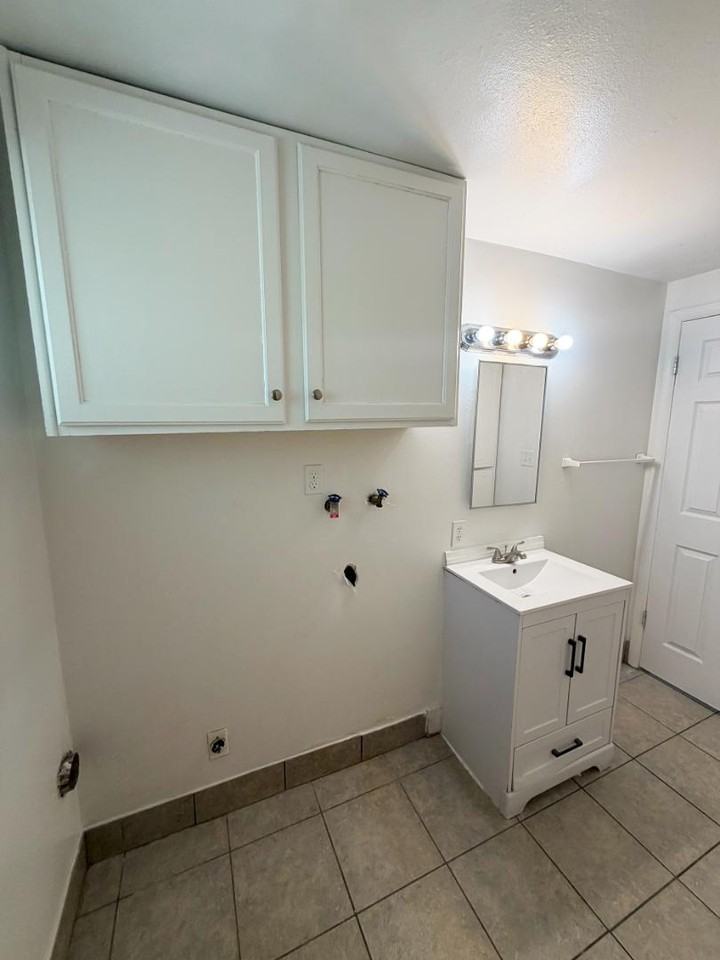 763 N 200 E - Photo 7 of 10
