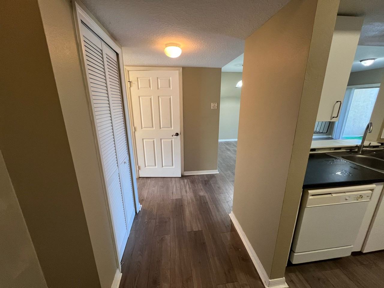 516 516 Villa Del Sol CircleUnit #1 - Photo 3 of 23
