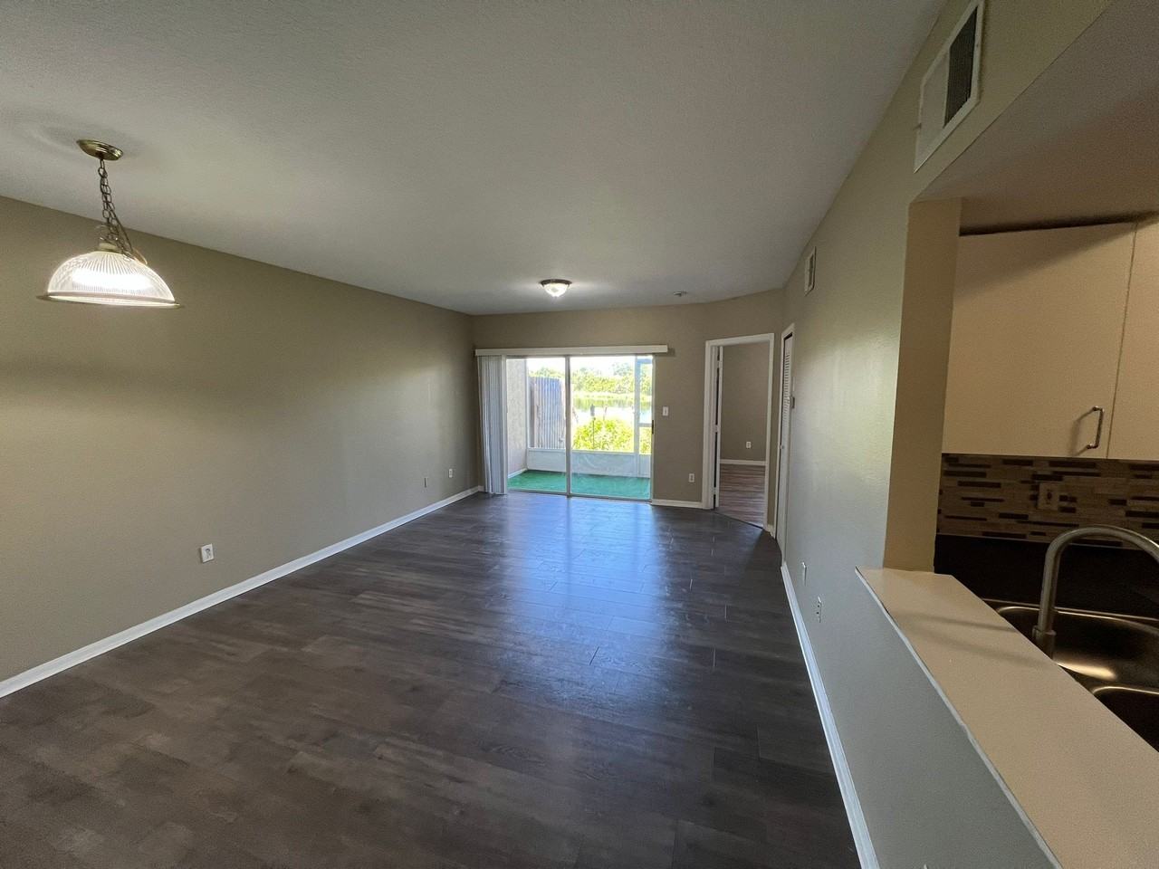 516 516 Villa Del Sol CircleUnit #1 - Photo 4 of 23