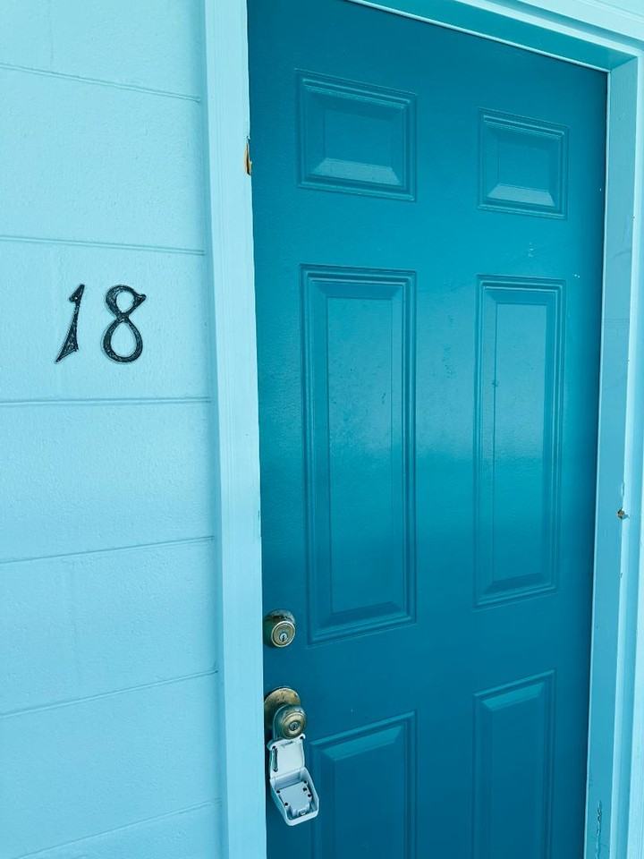 406 Tyler Ave - Photo 3 of 11