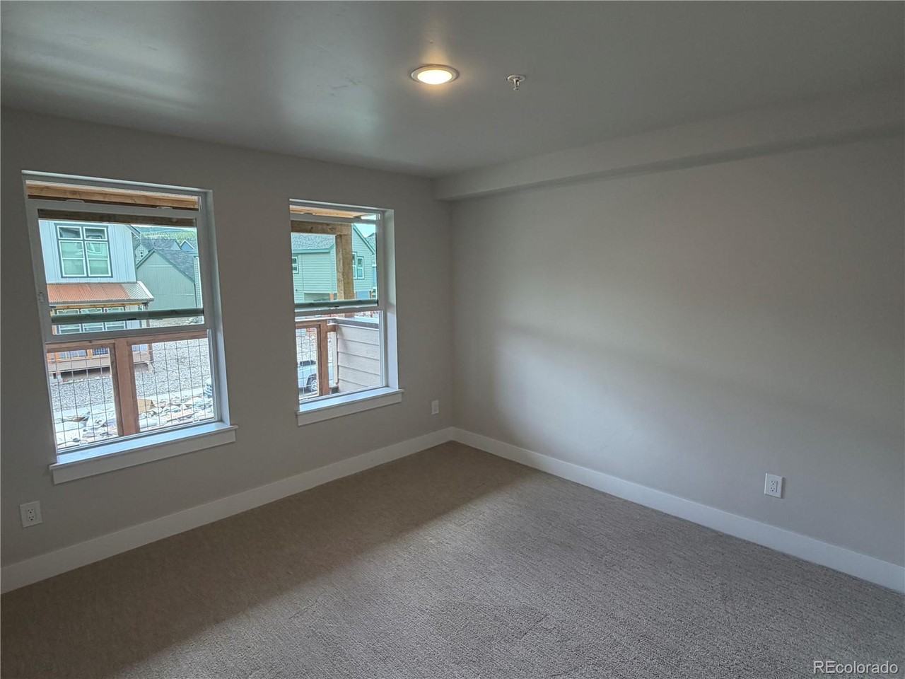 309 Grand Review Drive - 105 #105 - Photo 5 of 11