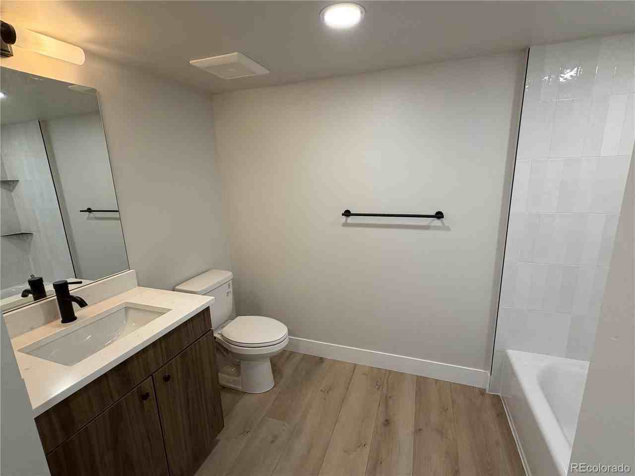 309 Grand Review Drive - 105 #105 - Photo 6 of 11