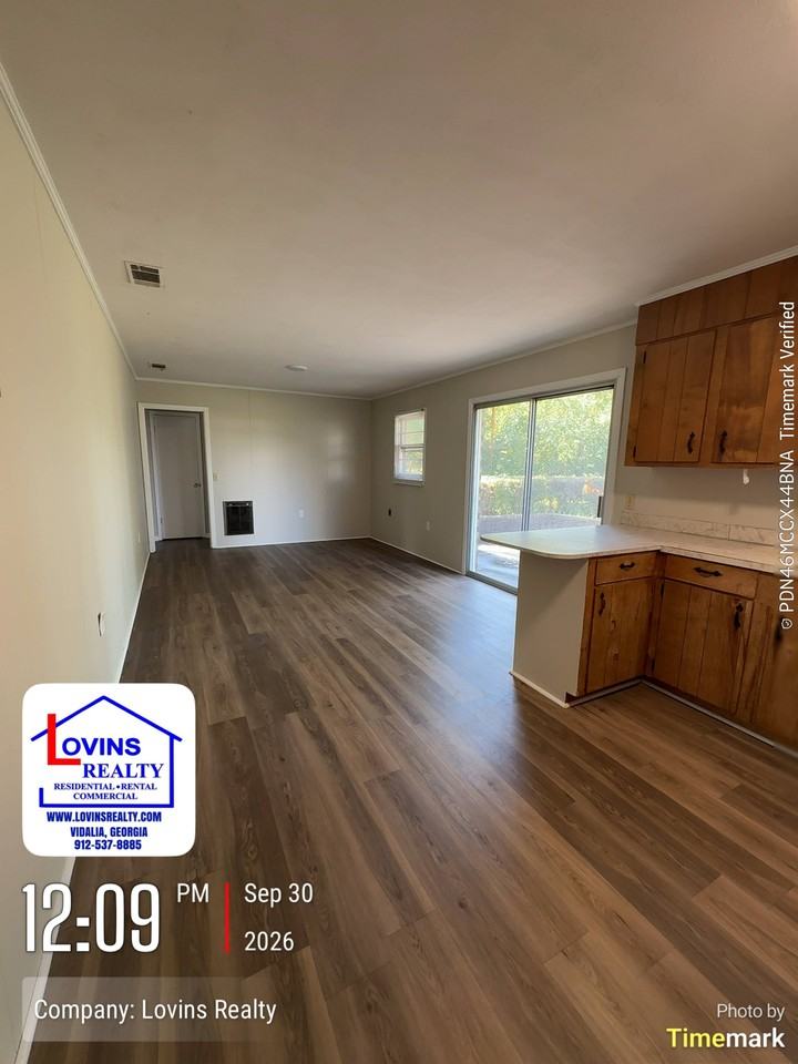 603 Waters Dr #1 - Photo 3 of 10