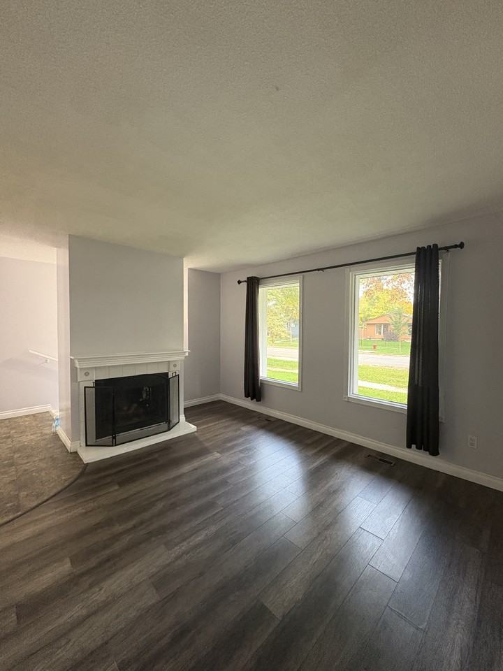 217 Paddington Rd - Photo 2 of 20