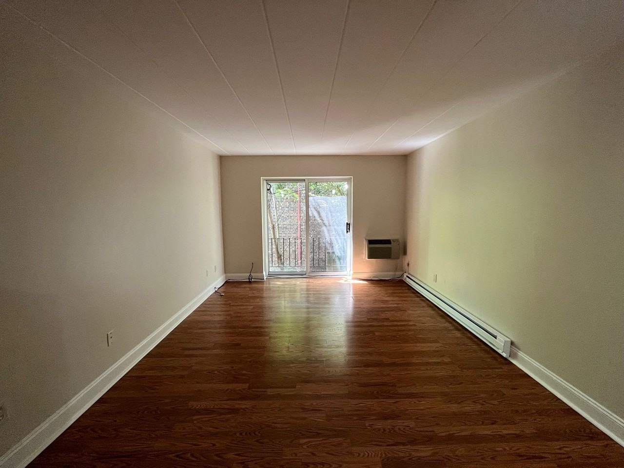 151 Robinson St #13 - Photo 5 of 19