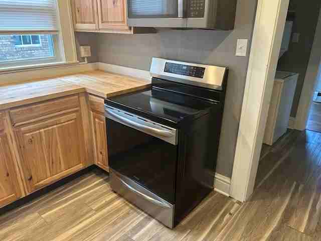 418 S Fayette St #1 - Photo 5 of 16