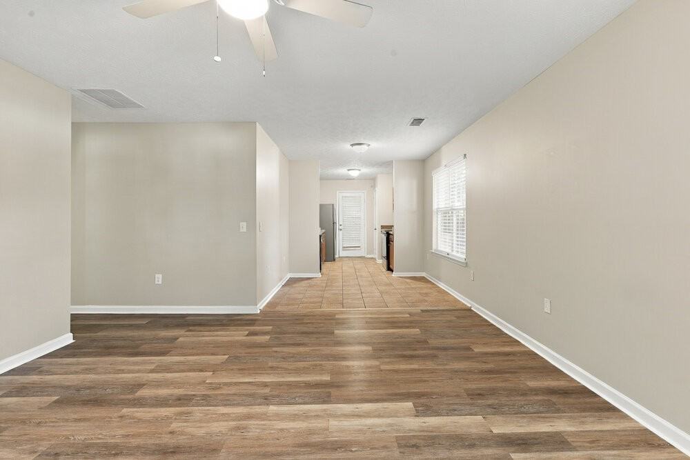 7045 Branch Crossing Way - Photo 5 of 16