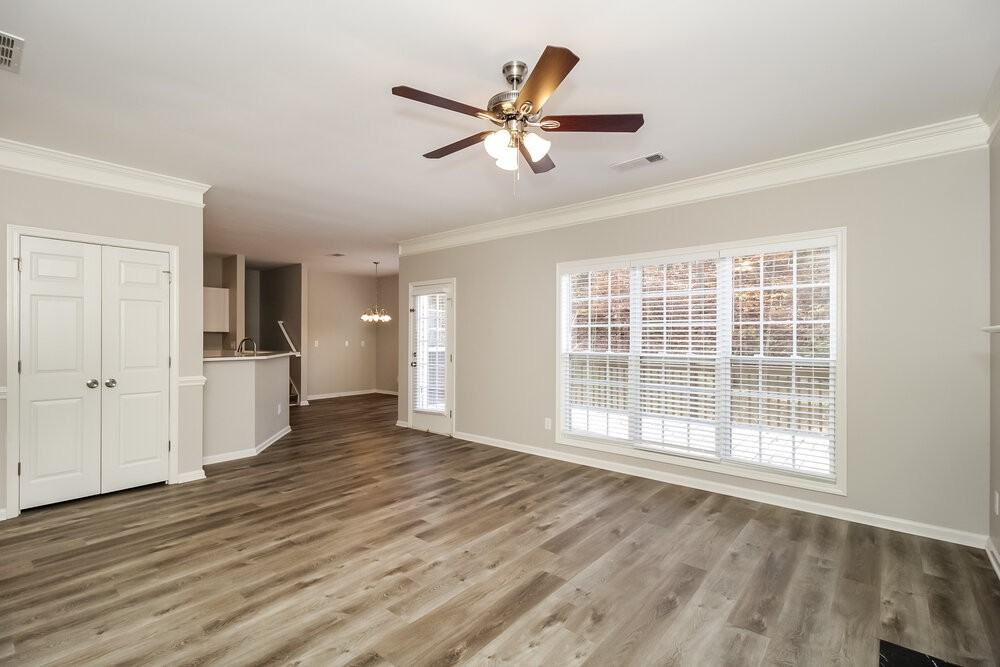 3 Wyndham Ct - Photo 5 of 17