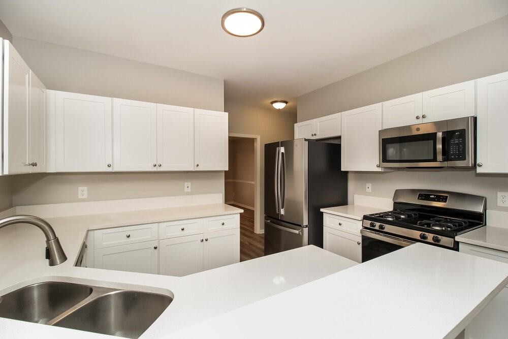 3 Wyndham Ct - Photo 7 of 17