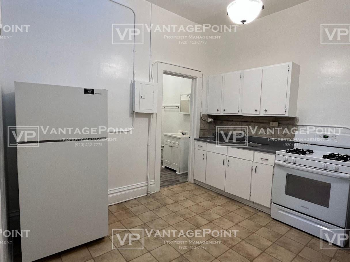 417 Dousman St #5 - Photo 2 of 13