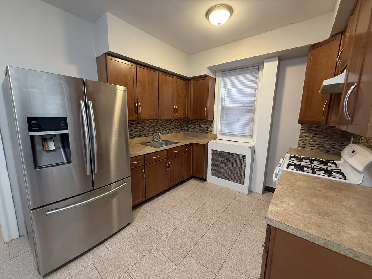 1589 Gillespie Avenue - Photo 4 of 13