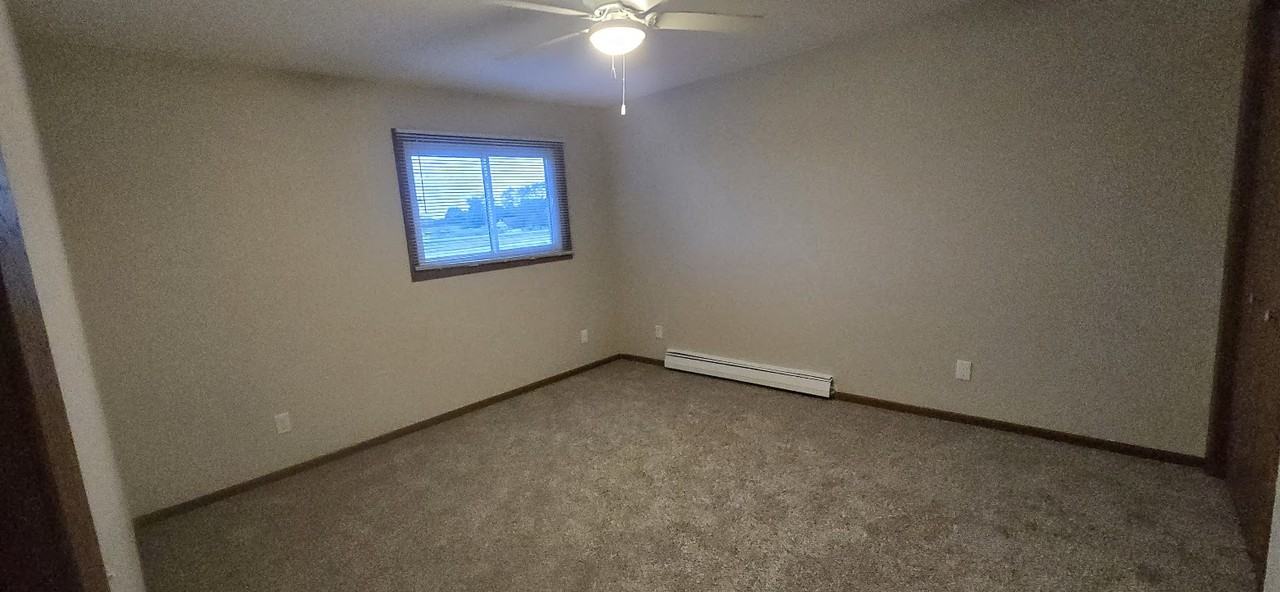 4542 Commercial Ave #4542 - Photo 4 of 8