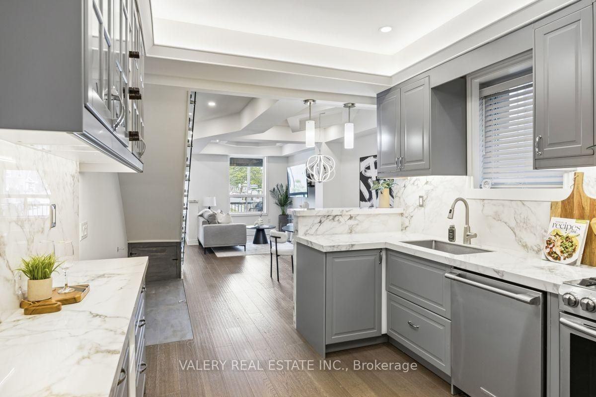 219 McRoberts Avenue - Photo 6 of 27