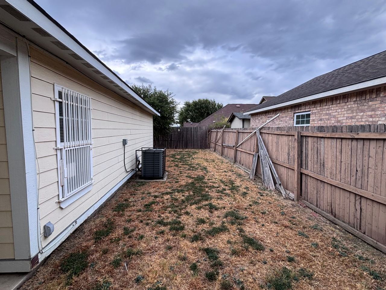 3512 Jenny Dale Dr - Photo 4 of 29