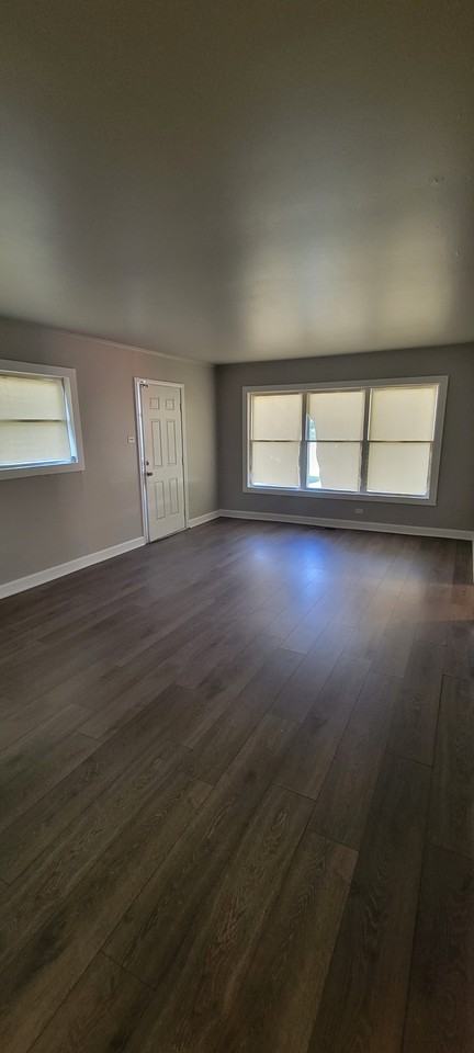 377 Indianwood Blvd - Photo 2 of 7