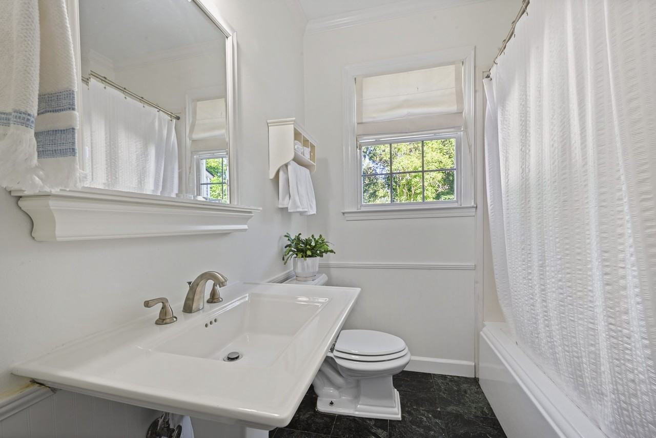 2151 Hollydale Ave #1 - Photo 7 of 14