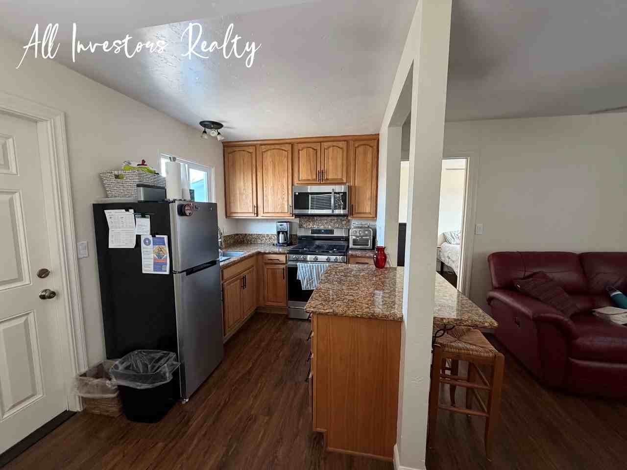 830 S Myers St #1 - Photo 4 of 13