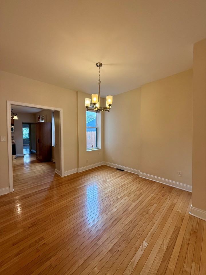 1906 N Scott St #1 - Photo 6 of 28