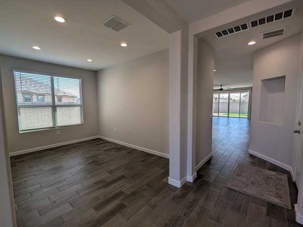 37803 W Santa Monica Ave #1 - Photo 5 of 24