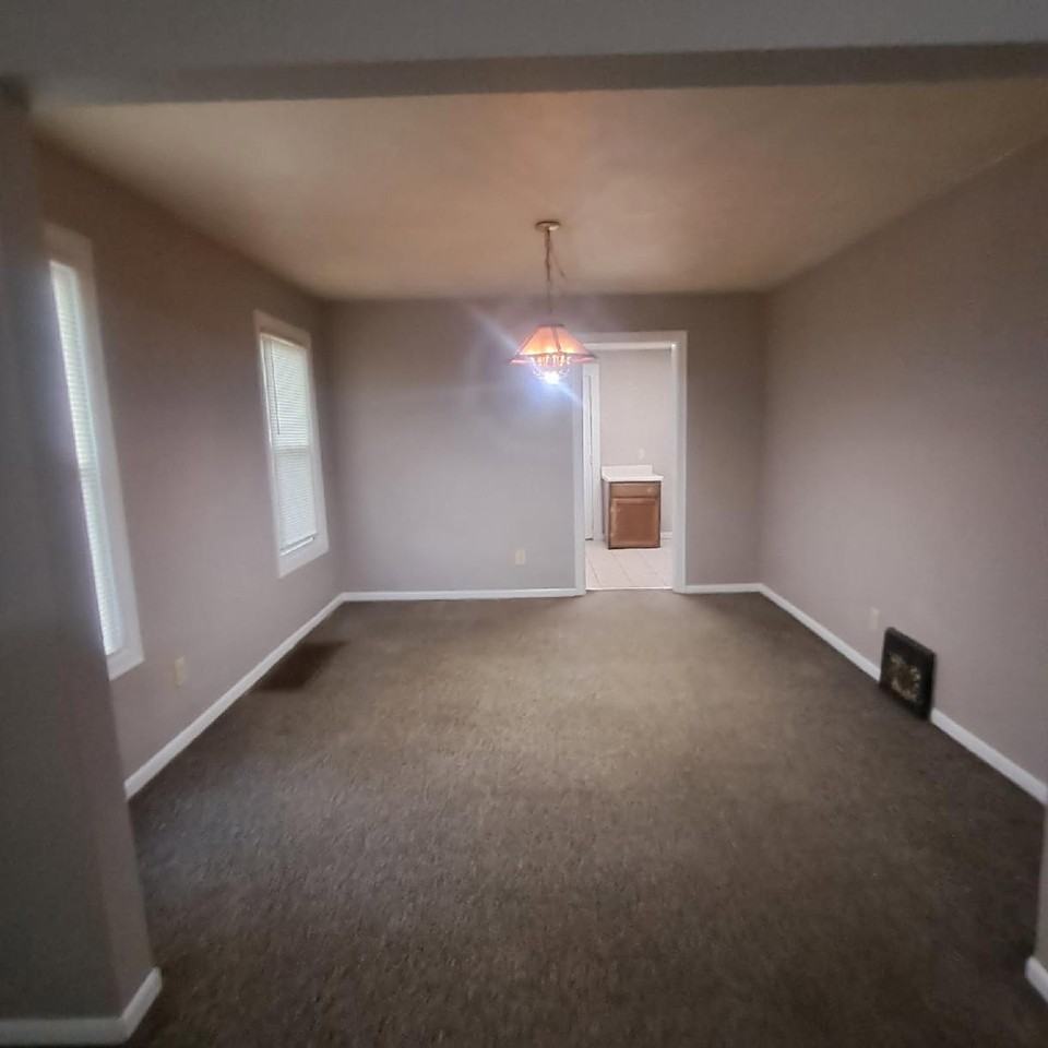 84 College St #86 - Photo 3 of 11