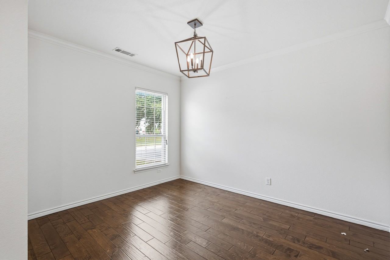 2913 Gordon Ave #1 - Photo 7 of 36