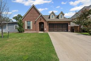 featured image of 2925 Gordon Ave #1