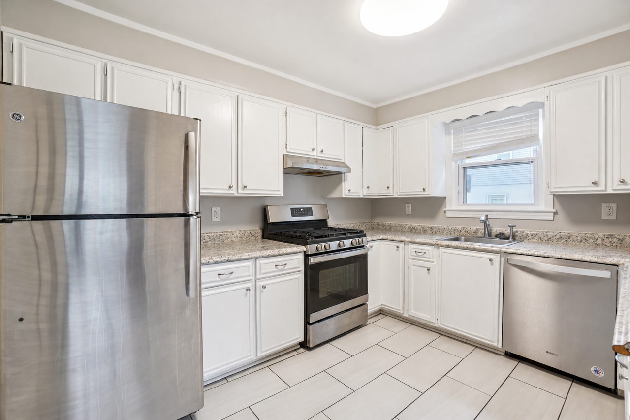 5000 Quebec St #1 - Photo 5 of 11