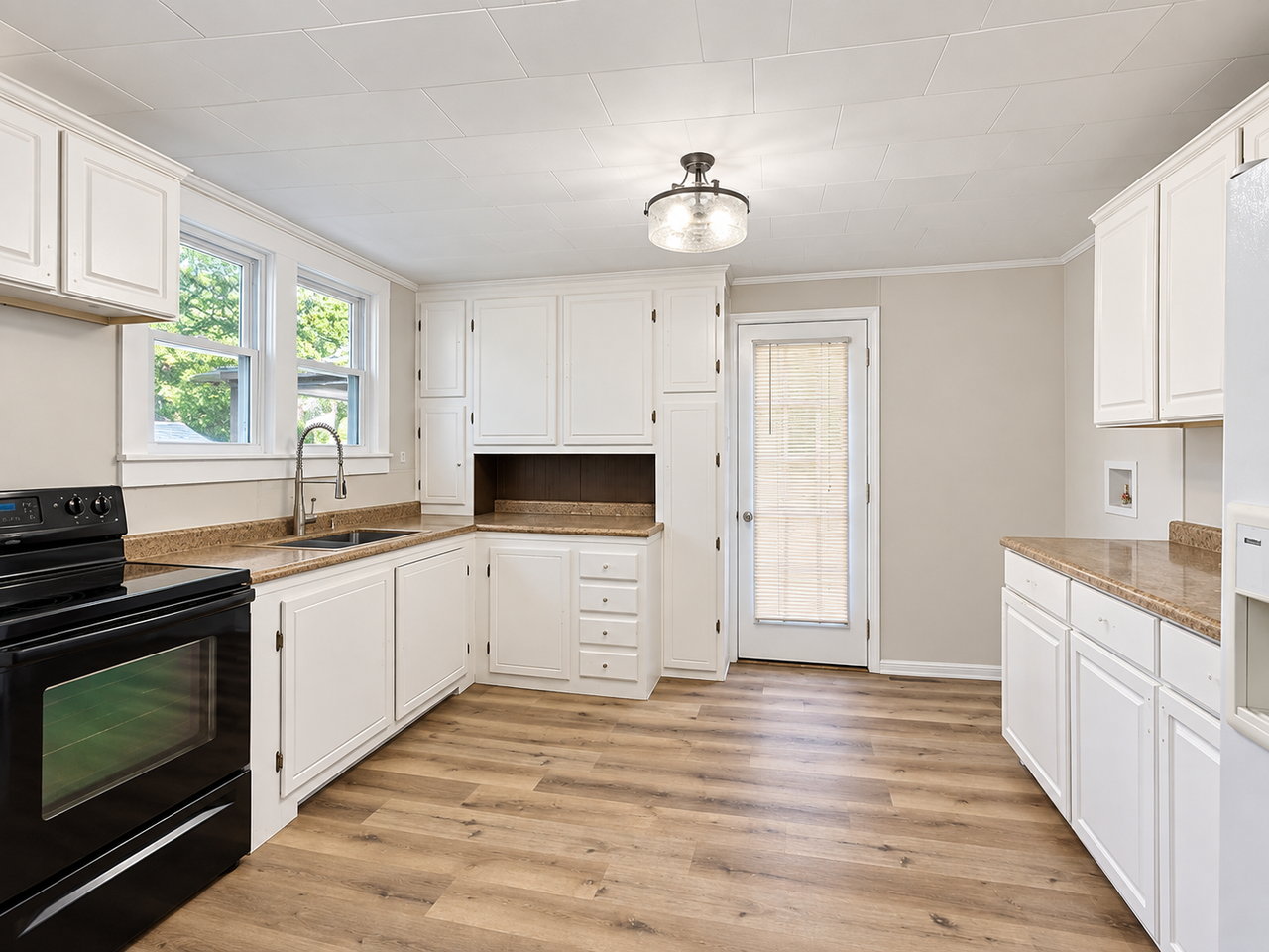 206 W Sangamon St #1 - Photo 4 of 18