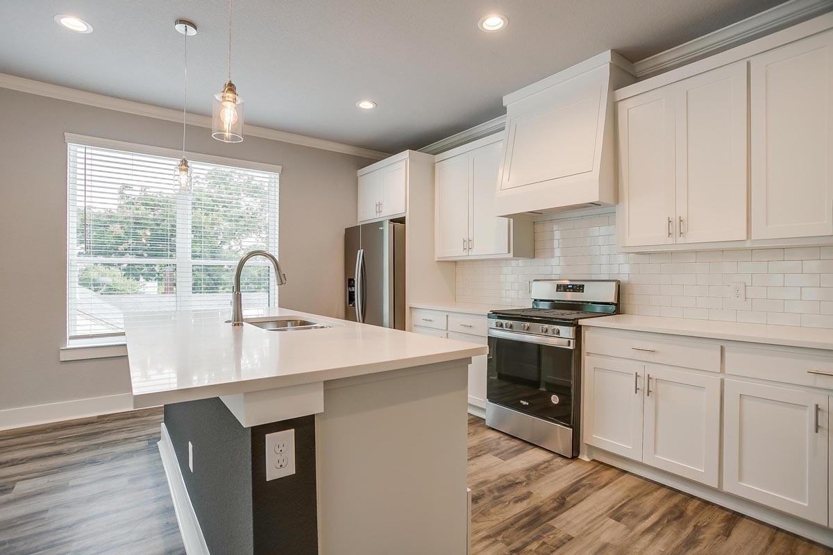 2614 Forest Park Blvd #1 - Photo 5 of 11