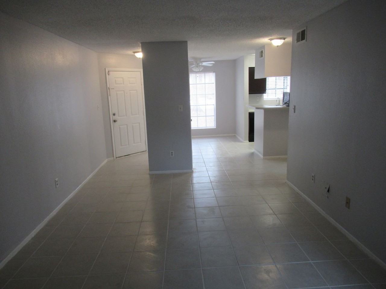 8714 Mallard Reserve Dr #105 - Photo 3 of 47