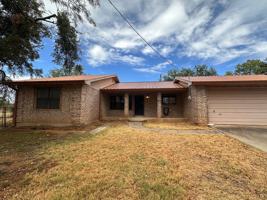 featured image of 212 Avolyn Dr