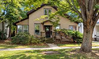 featured image of 703 W High St