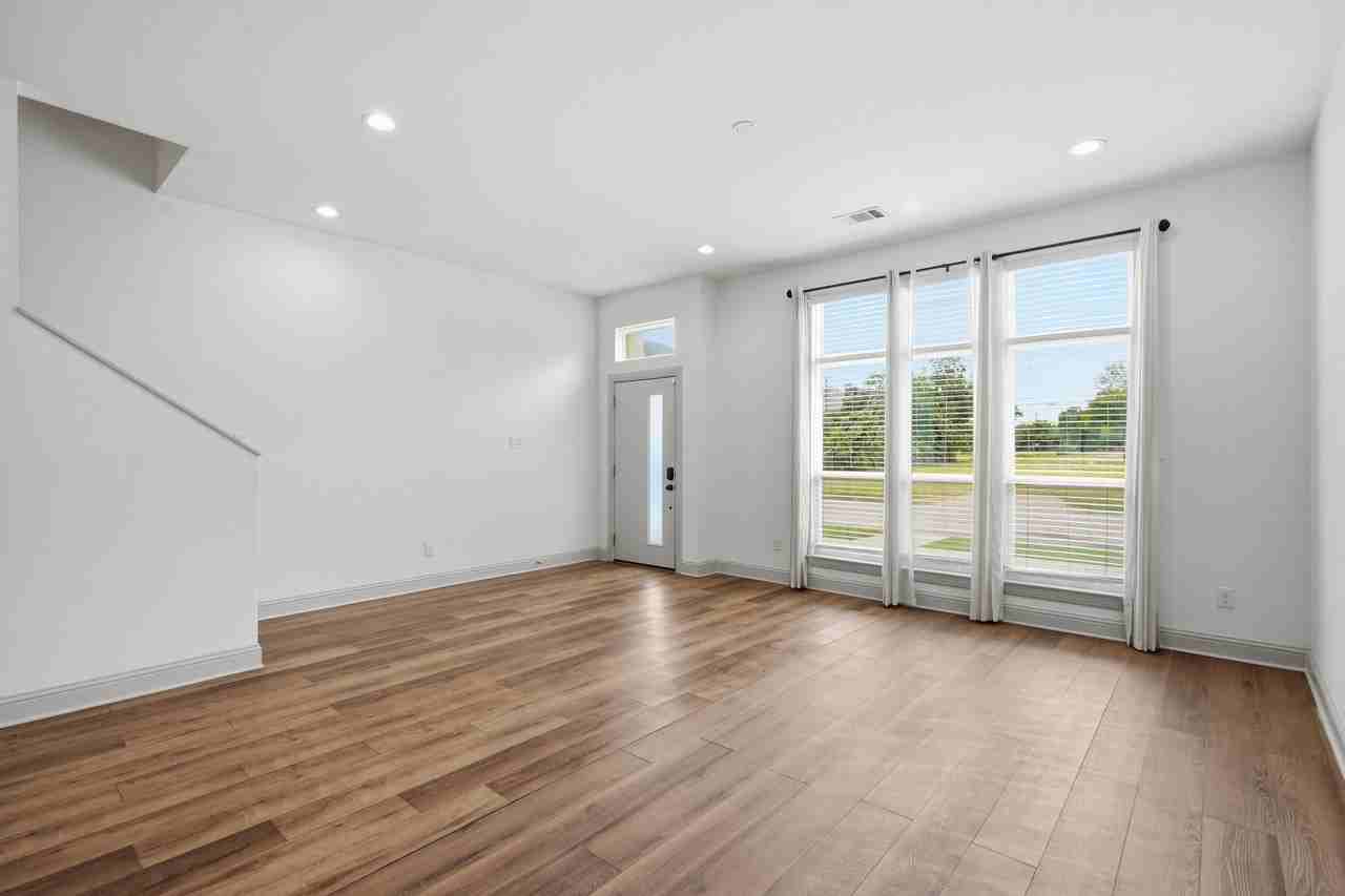 3126 Wayside Ave #1 - Photo 5 of 42