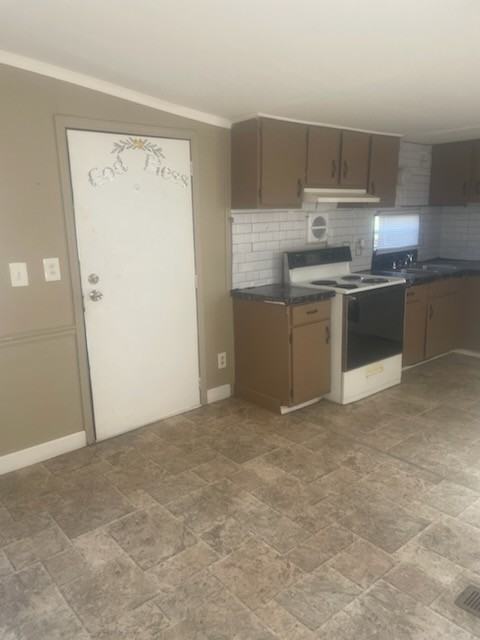 104 Amanda Dr - Photo 4 of 15