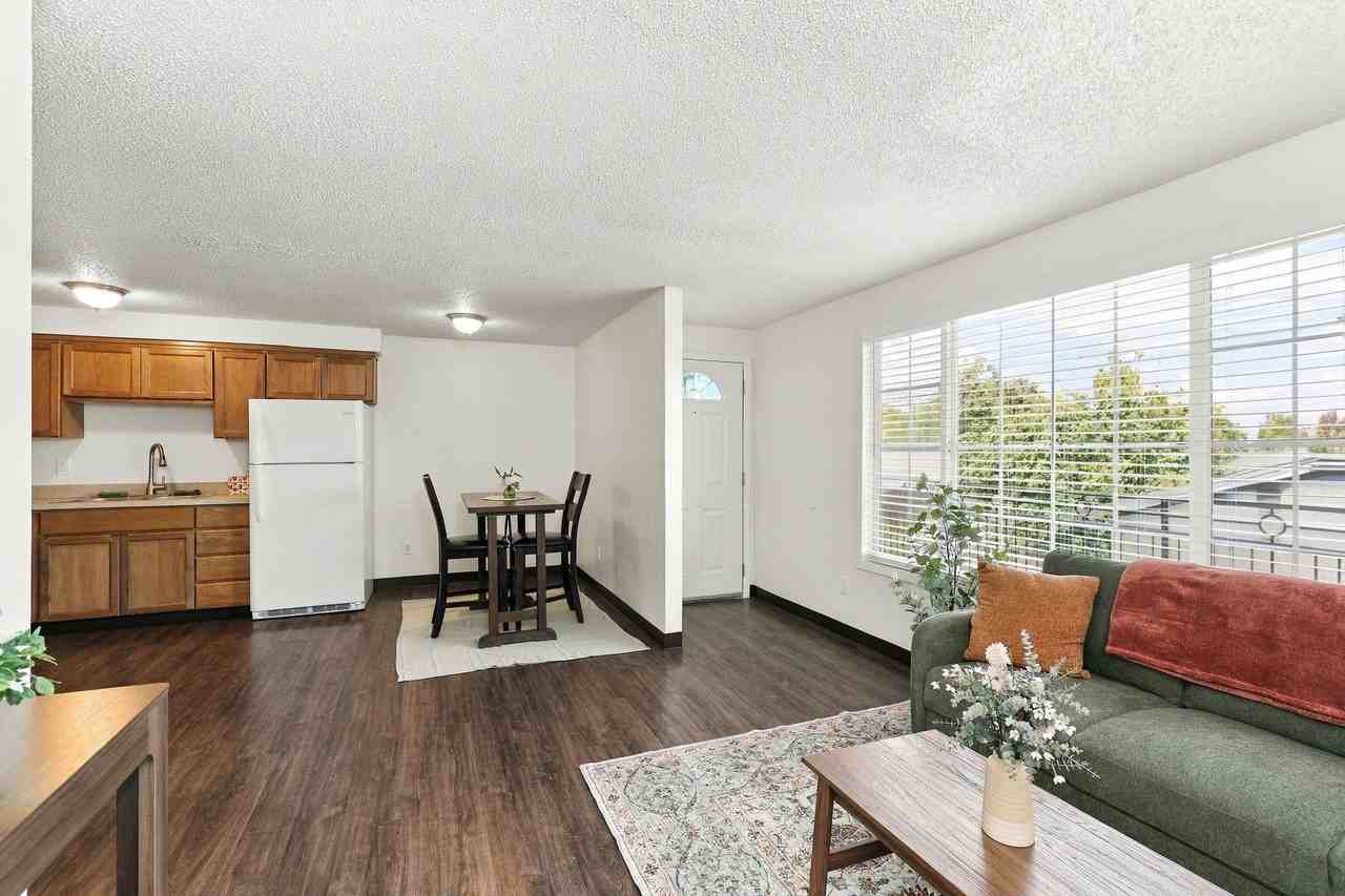 Grant Apartments - Photo 6 of 16