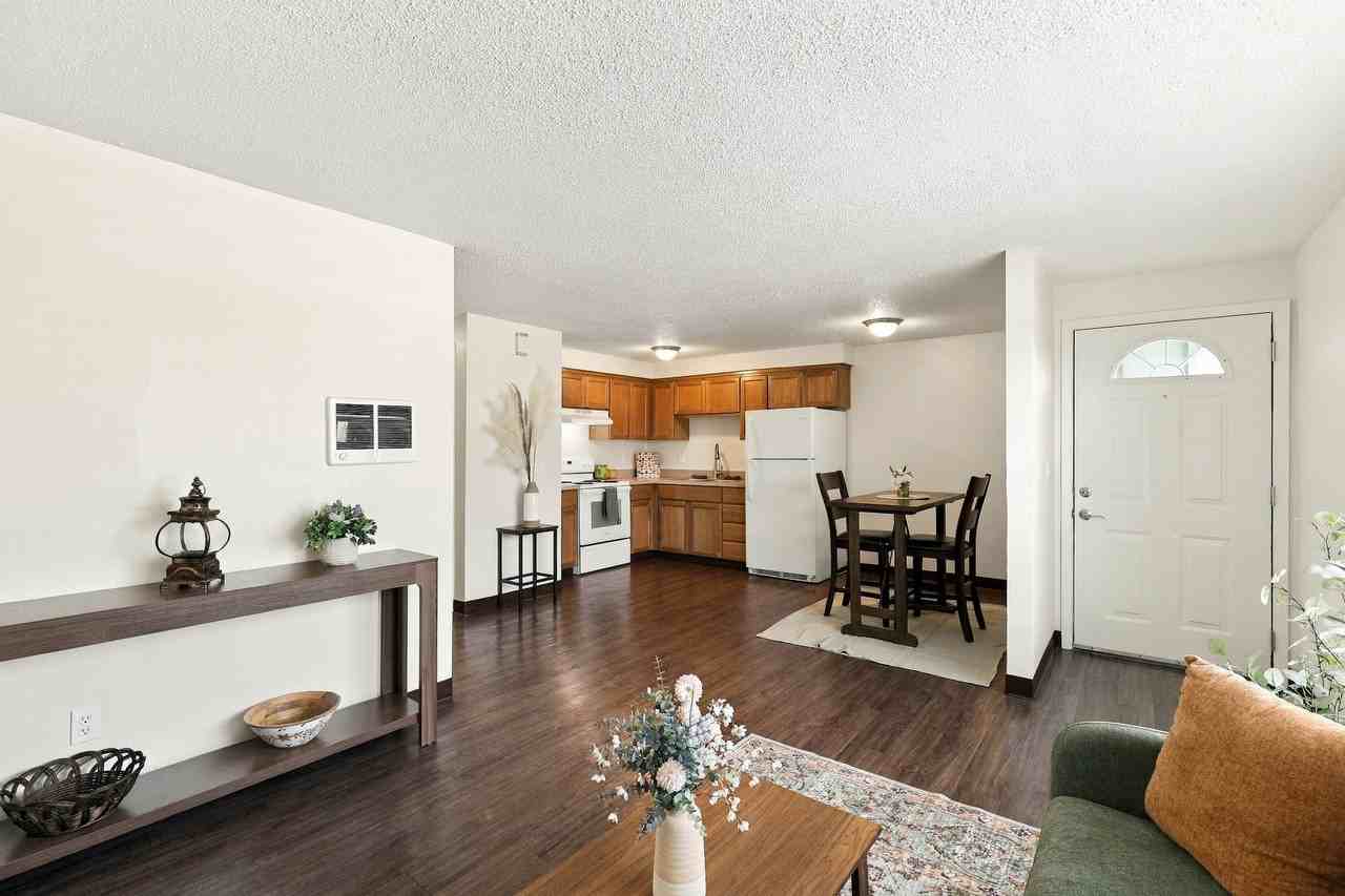 Grant Apartments - Photo 7 of 16