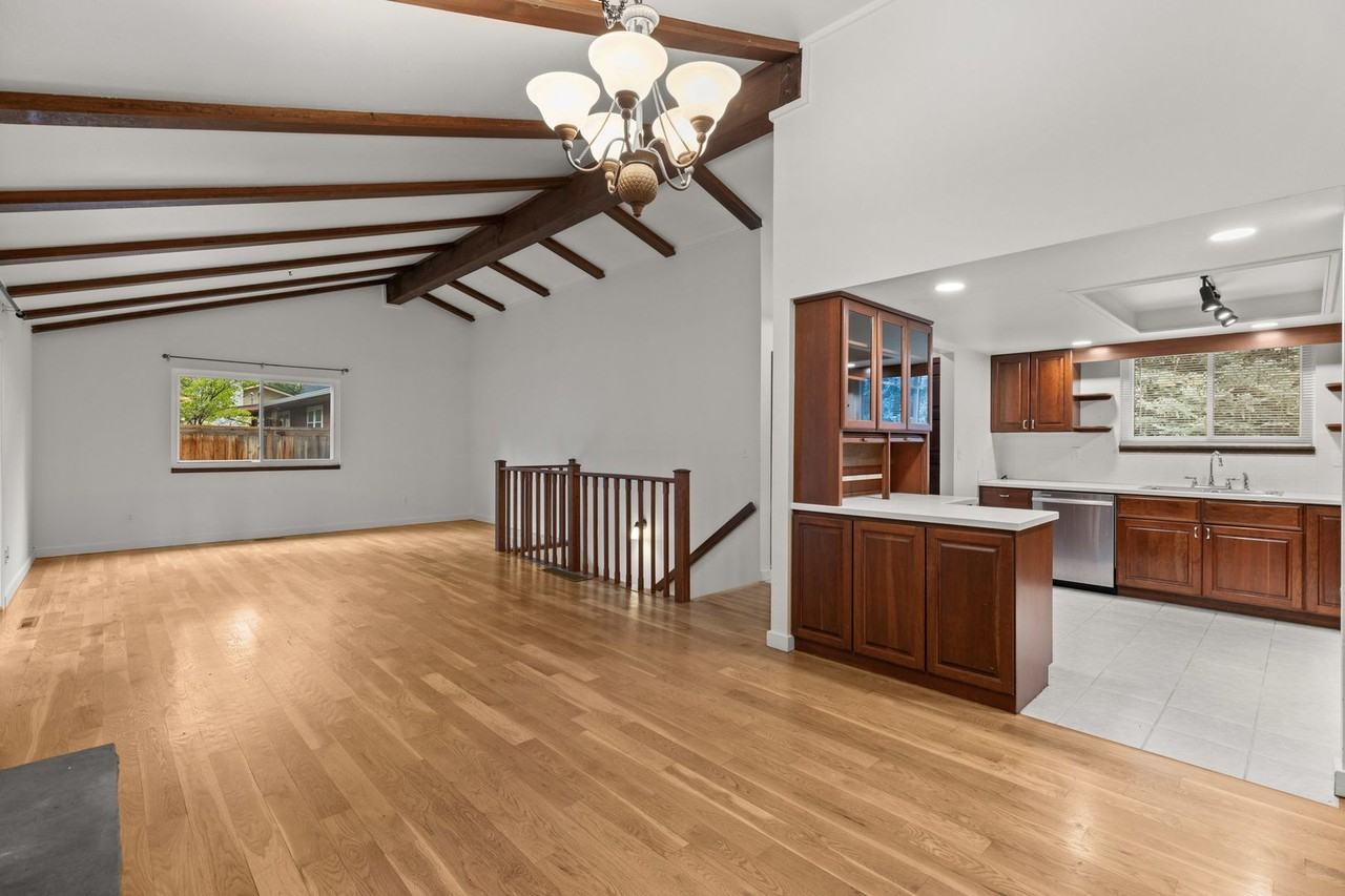 1840 Del Rosa Ct - Photo 3 of 25