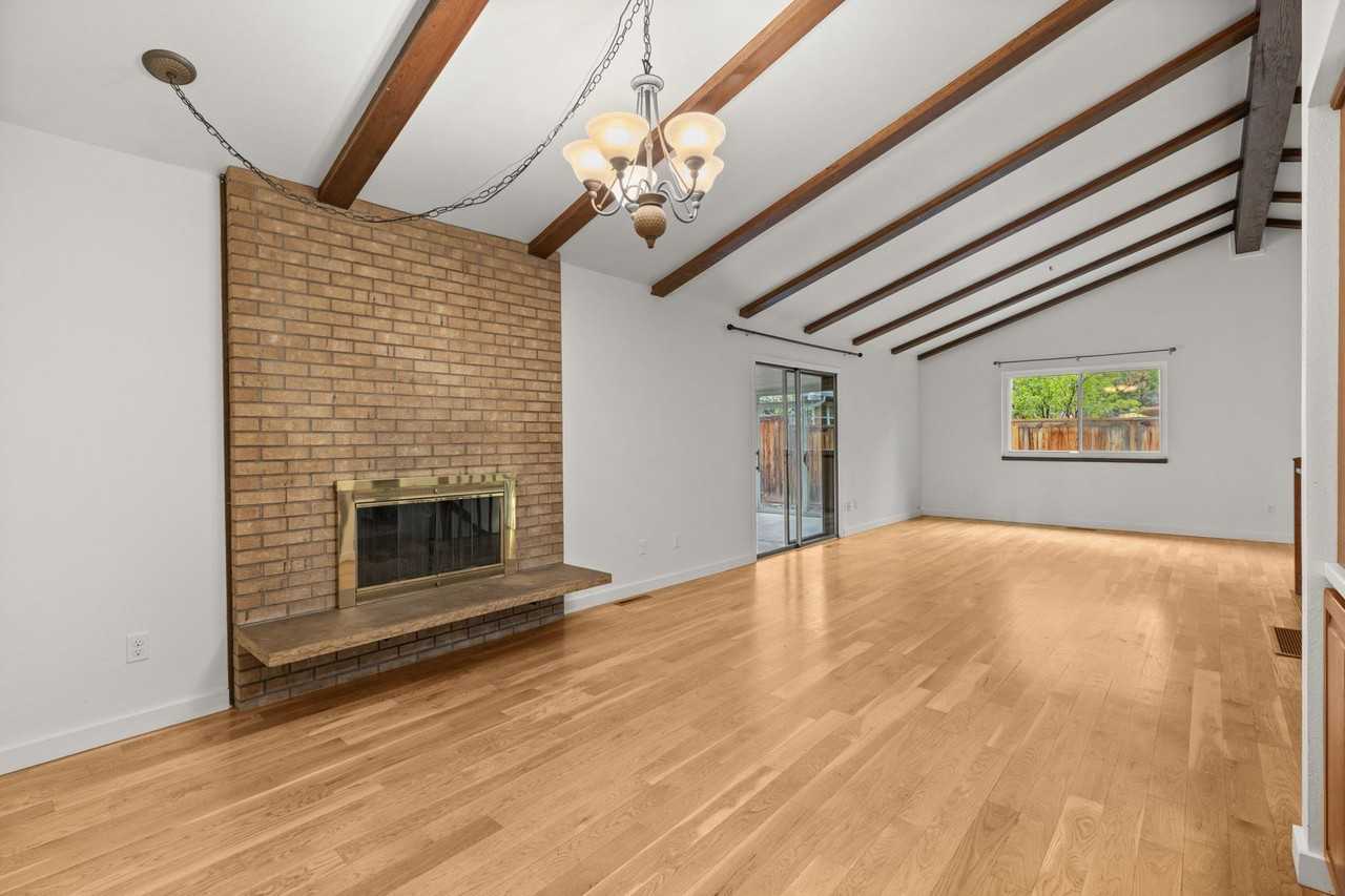 1840 Del Rosa Ct - Photo 6 of 25
