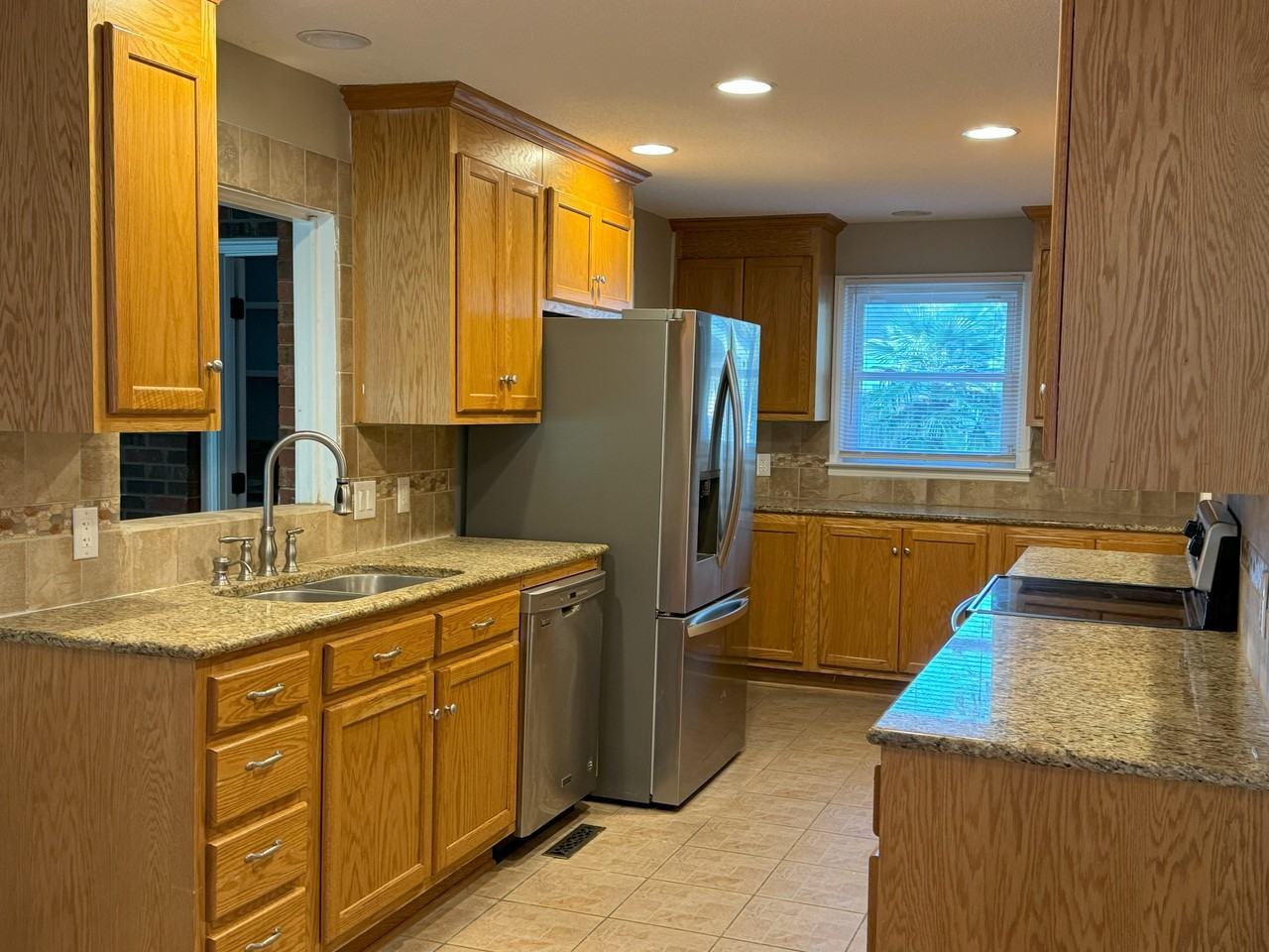 270 E Old Farm Rd #1 - Photo 7 of 34