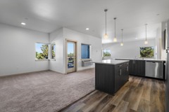 630 Nw Kingwood Ave - Photo 1 of 1