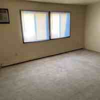 featured image of 614 Knoll Dr