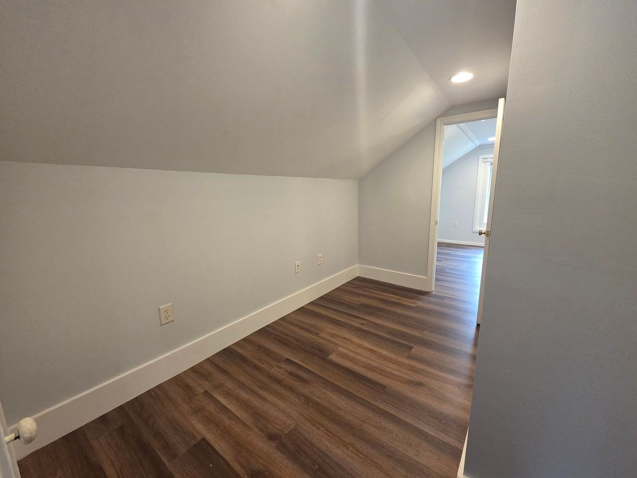 11 N Mast St - Photo 6 of 8