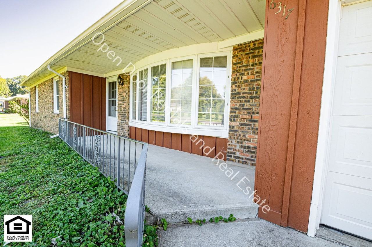6317 E Hills Rd - Photo 4 of 28