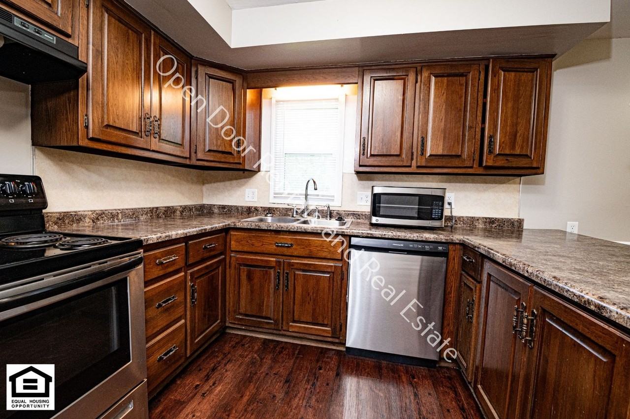 6317 E Hills Rd - Photo 7 of 28