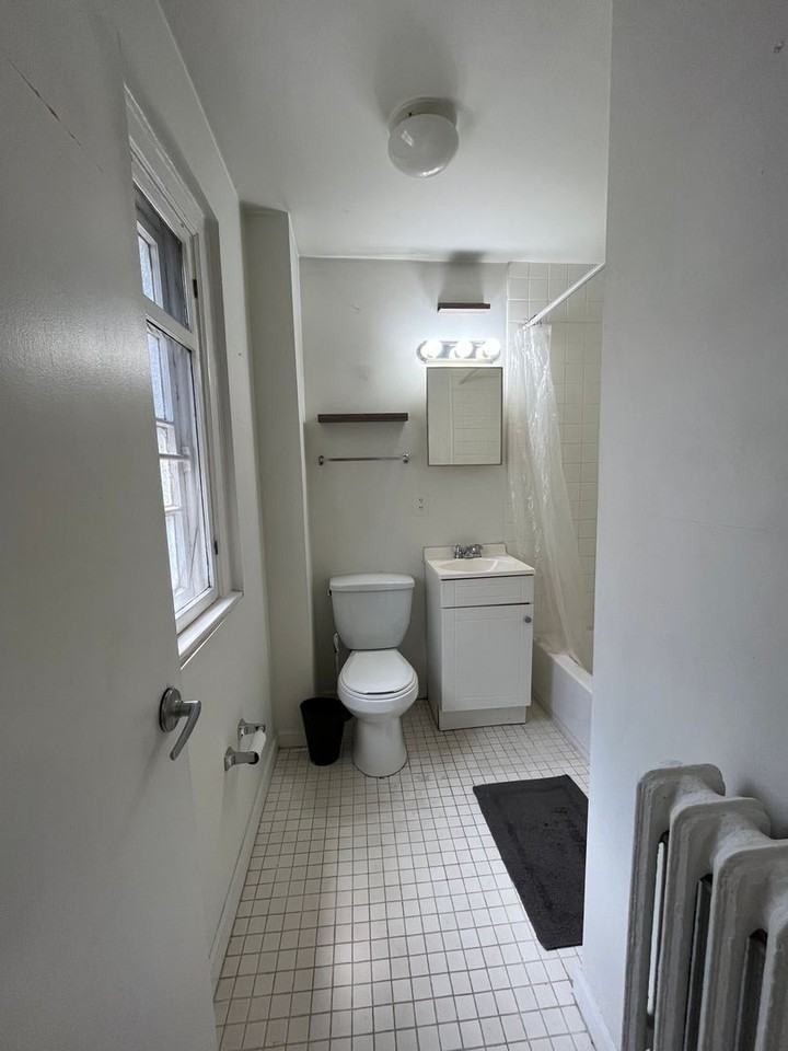 332 S 17th St ## 34 - Photo 6 of 8