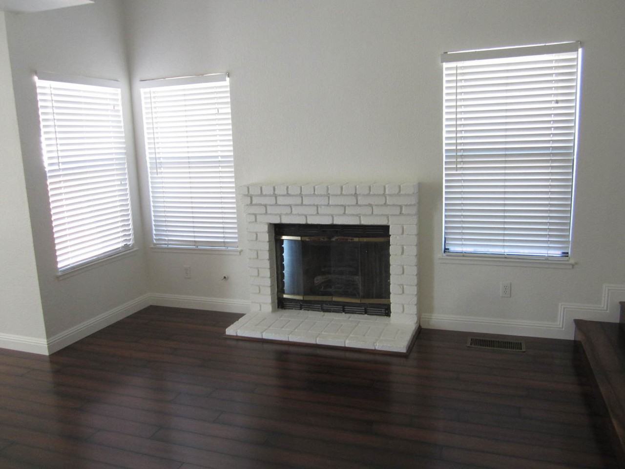 920 Doeskin Ter - Photo 2 of 29