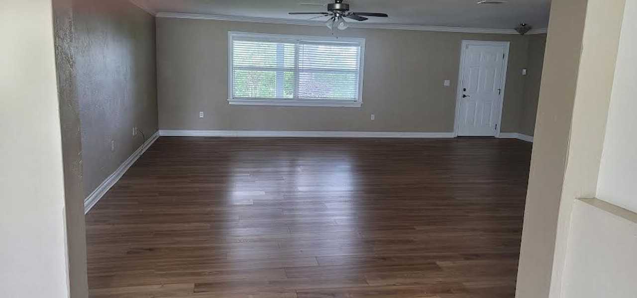 1735 Hontoon Rd - Photo 2 of 14