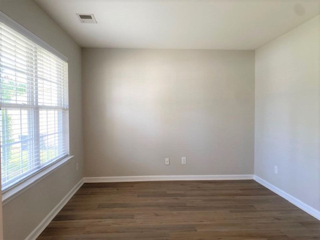 120 Coxton Mill Ln - Photo 2 of 22