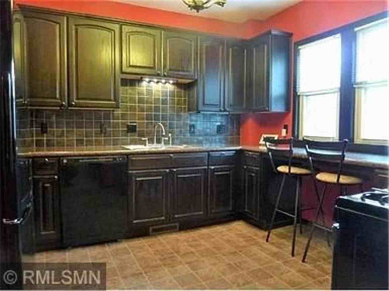 1697 Hubbard Ave - Photo 2 of 13